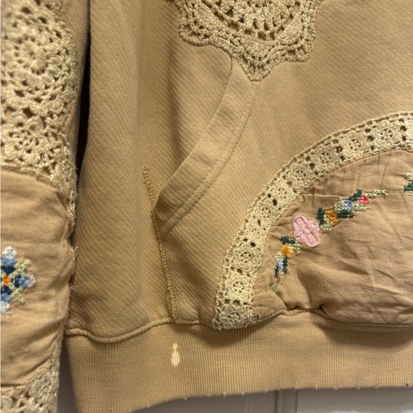 Free People GRAMS ATTIC SWEATSHIRT - Picture 9 of 16